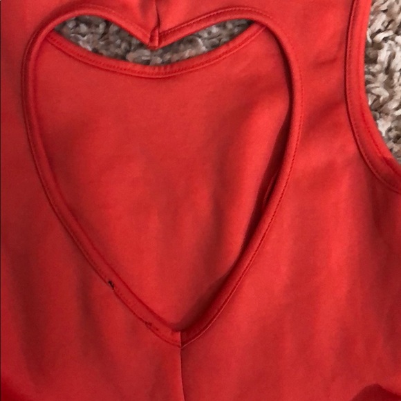WetSeal KEYHOLE PEPLUM TOP - Picture 3 of 4